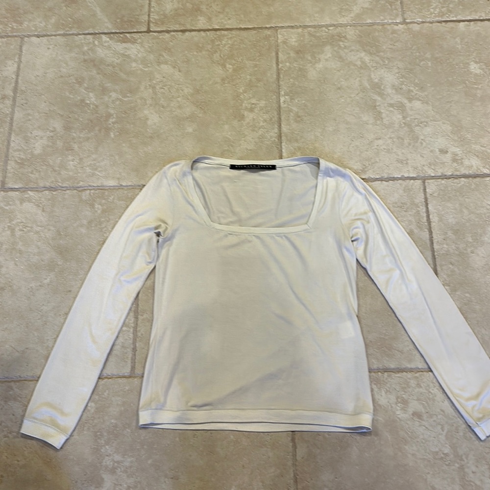 Richard Tyler 86% silk light grey stretchy top